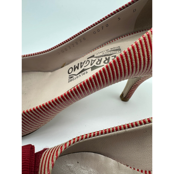 Salvatore Ferragamo Vara Bow Pumps Size 5 Leather Heels w Dust Bag - Picture 6 of 9